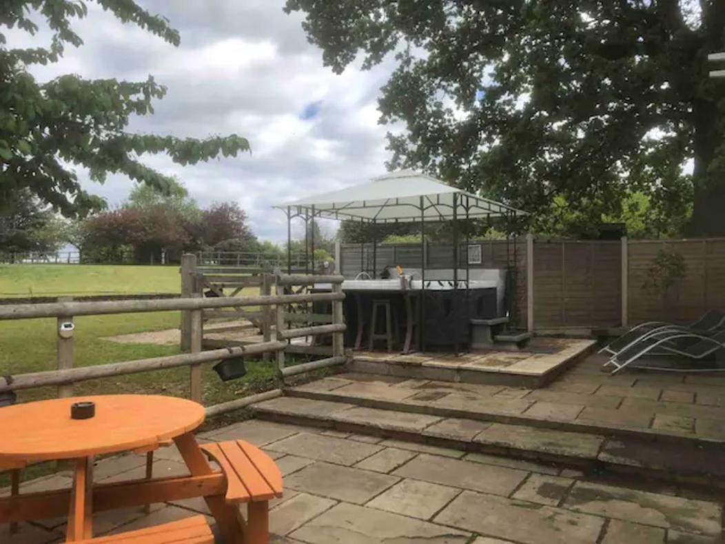 The Willows Holiday home